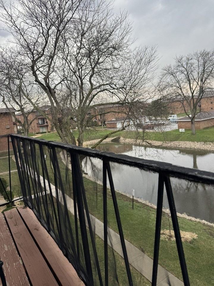 15744 Lake Dr - Photo 5 of 6