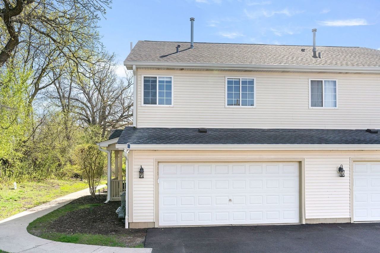 712 Morris Ct - Photo 4 of 19