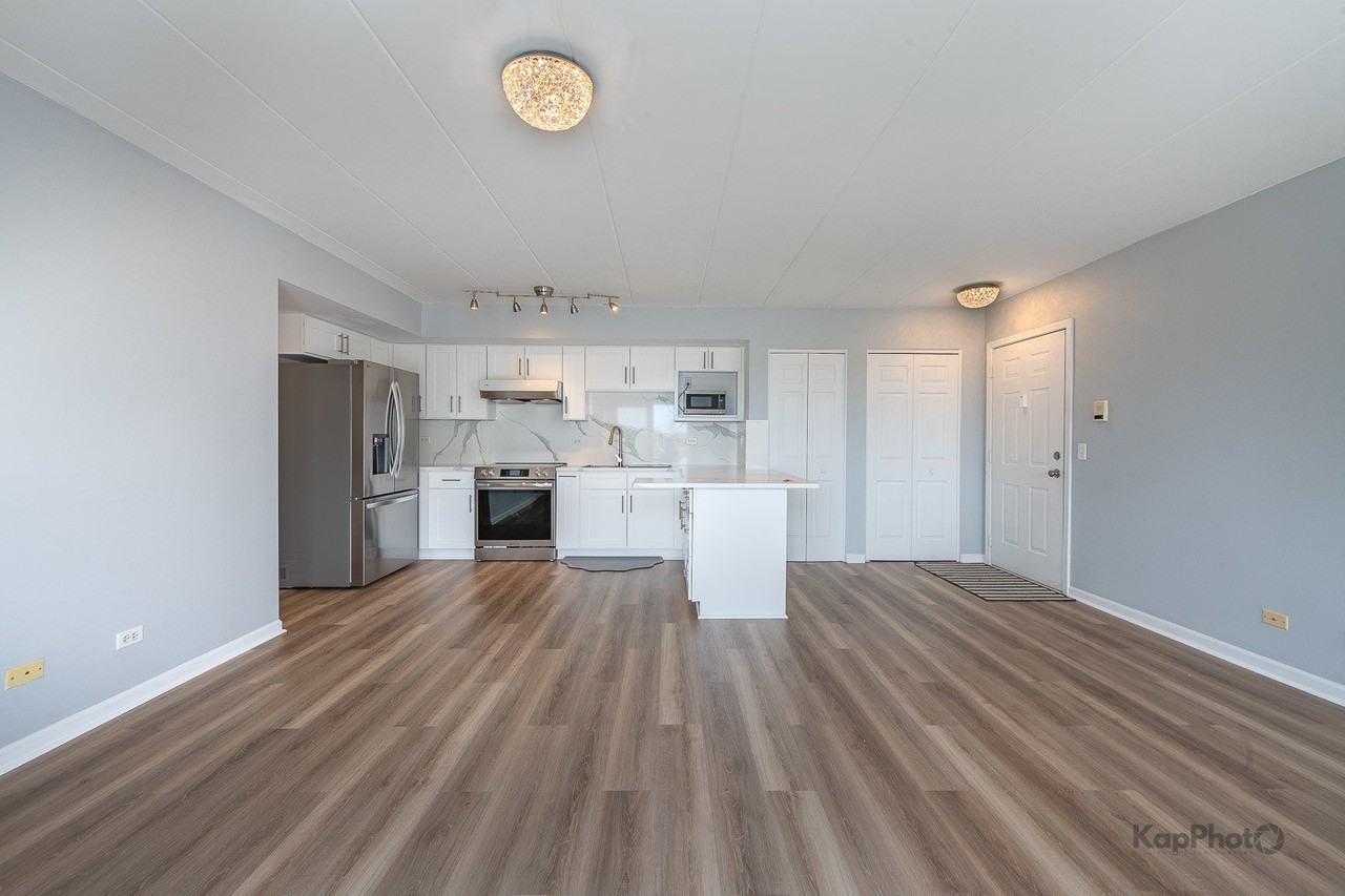 7316 40th St #4D - Photo 2 of 28