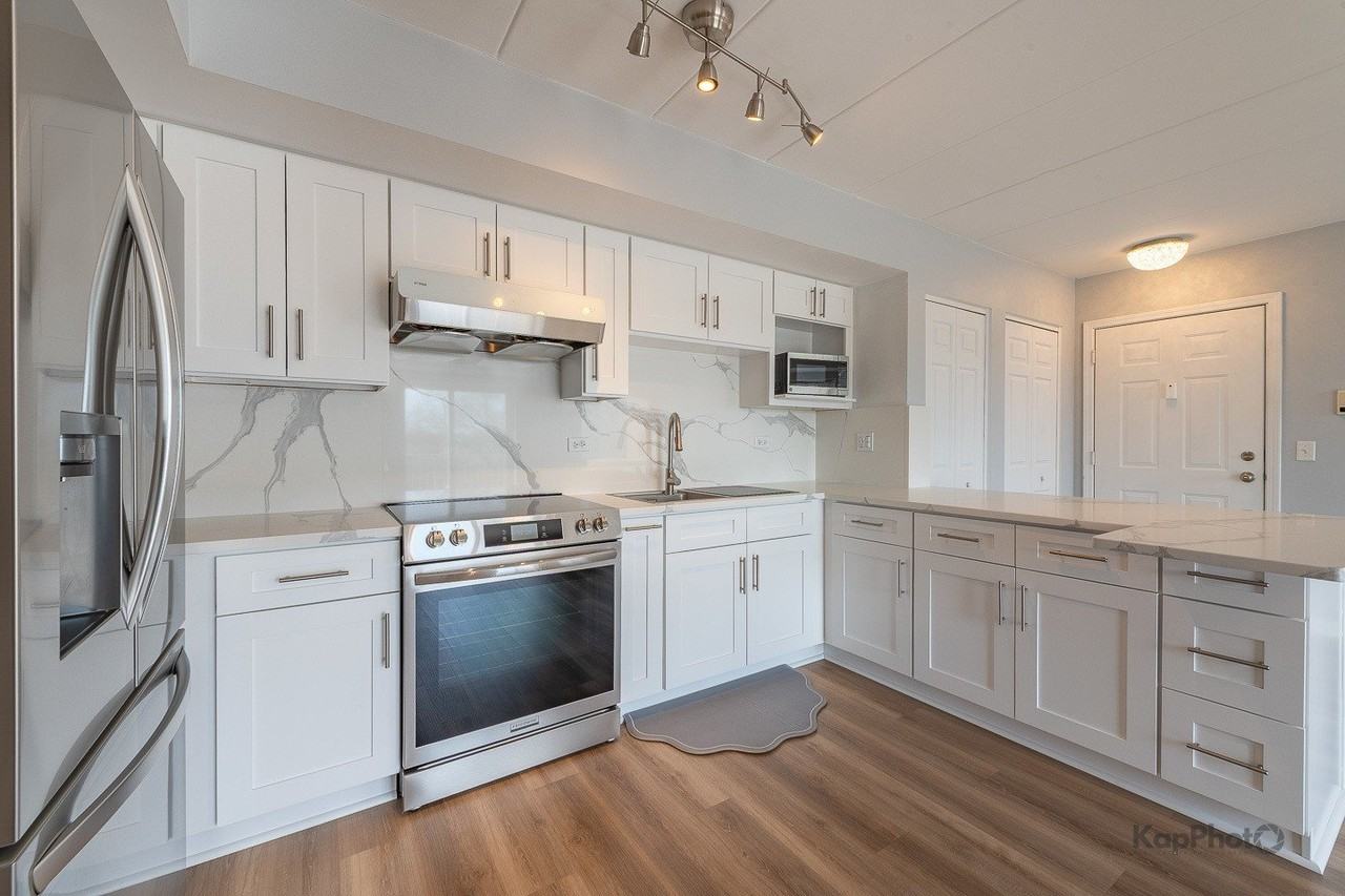 7316 40th St #4D - Photo 6 of 28