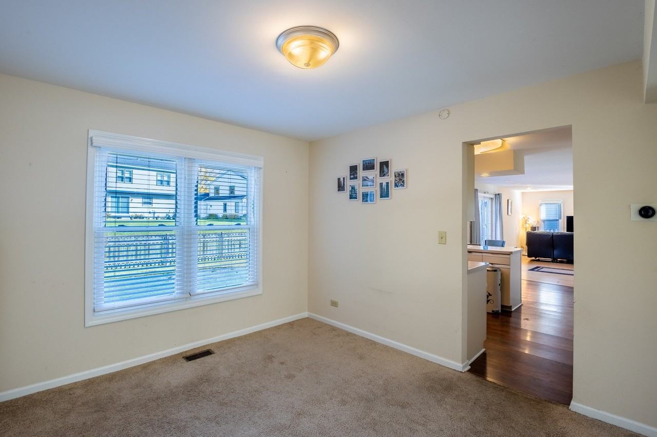 331 E Fox Hill Dr - Photo 7 of 21