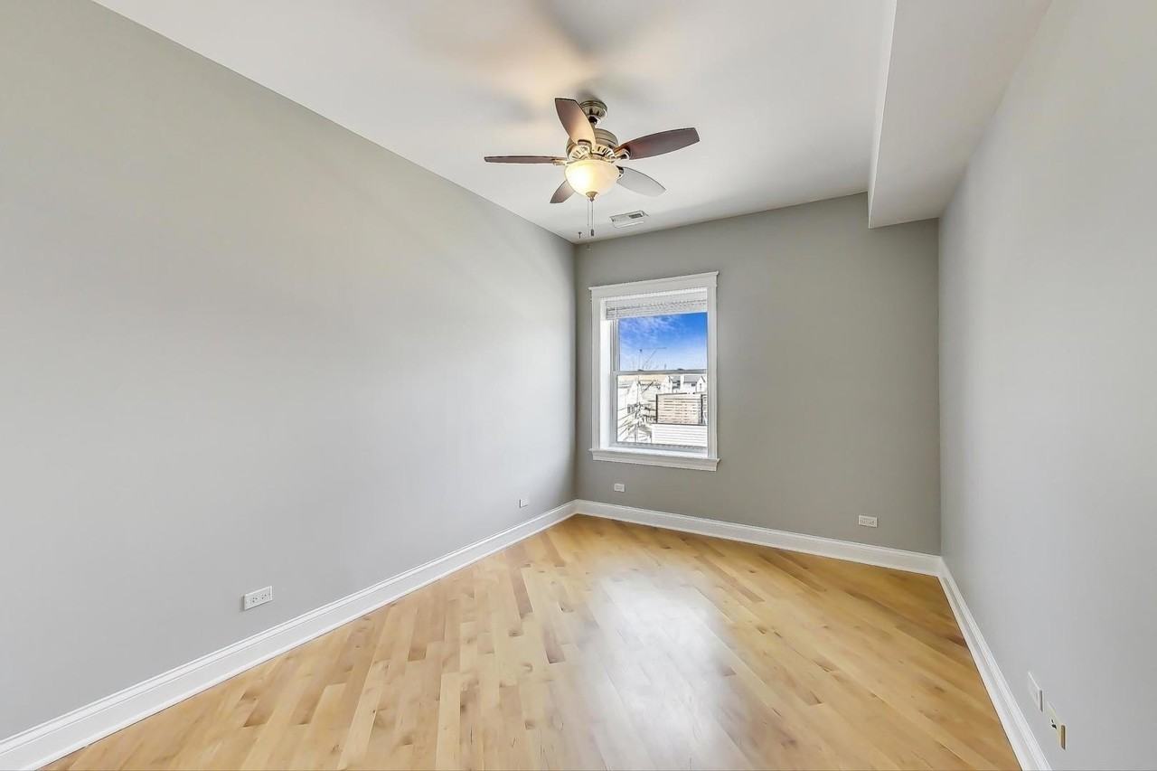 1910 N Washtenaw Ave #2 - Photo 6 of 18