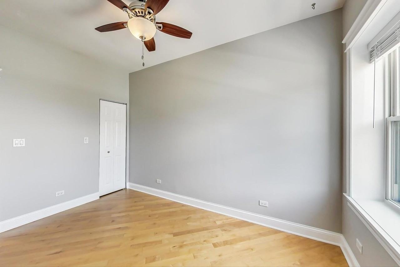 1910 N Washtenaw Ave #2 - Photo 7 of 18