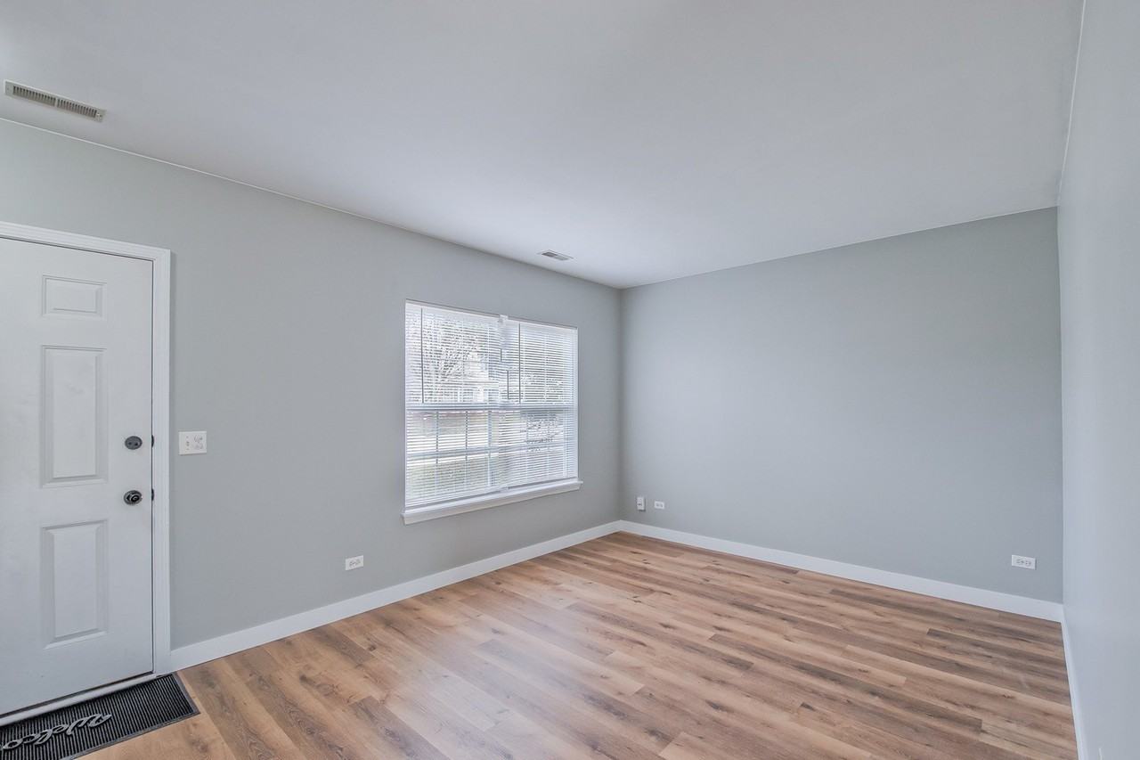 1431 W Split Oak Cir - Photo 2 of 14