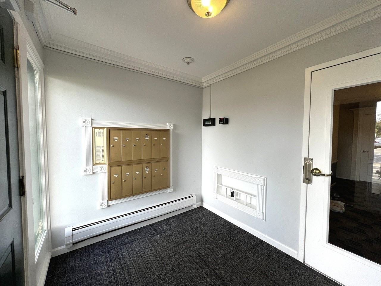 703 E Falcon Dr #C102 - Photo 2 of 18