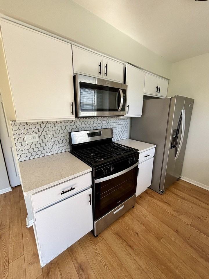 1278 Robin Dr - Photo 7 of 16