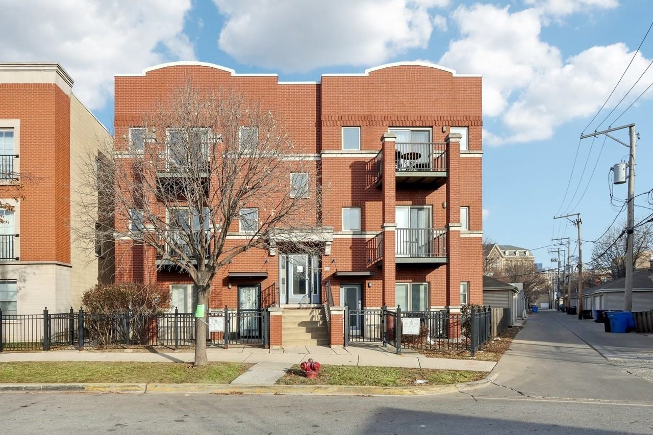 1132 W 13th St #101 - Photo 2 of 21
