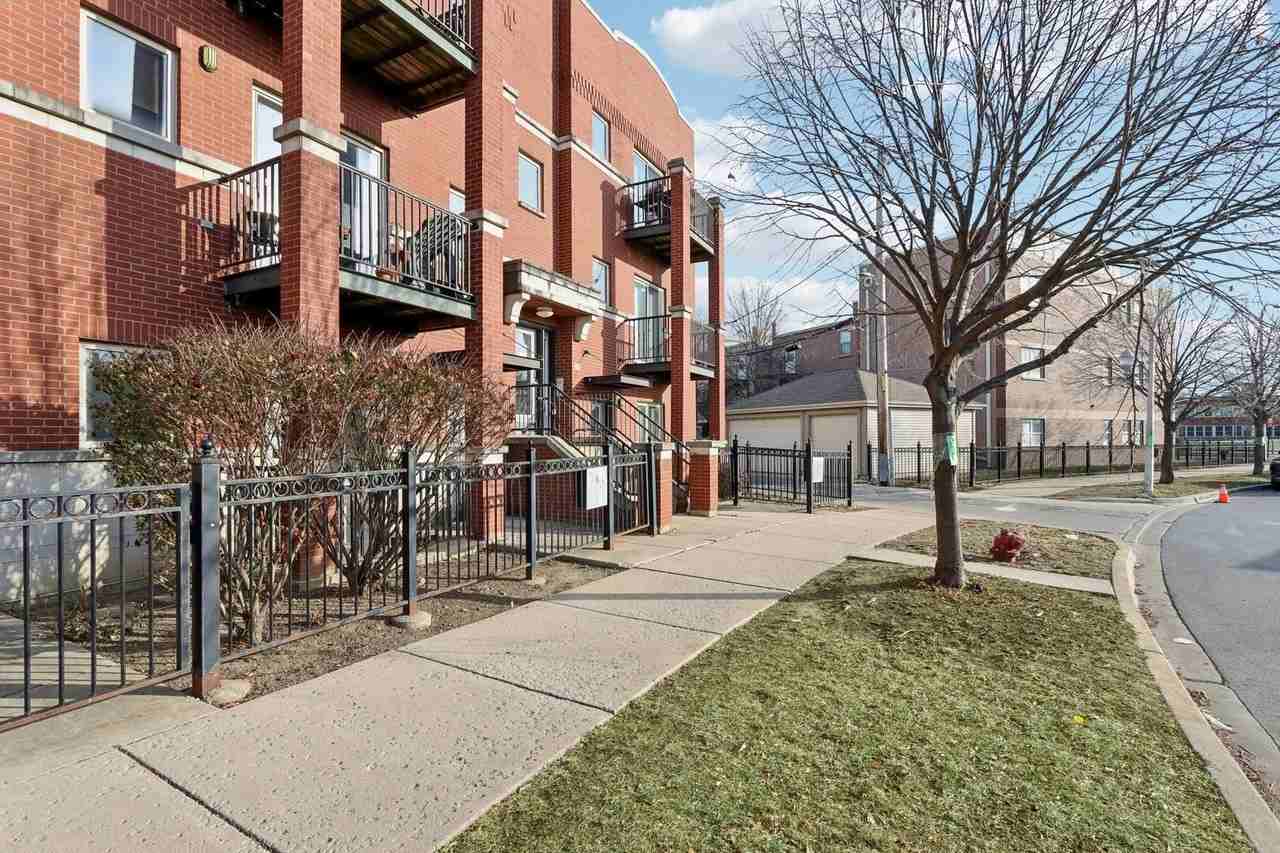 1132 W 13th St #101 - Photo 5 of 21