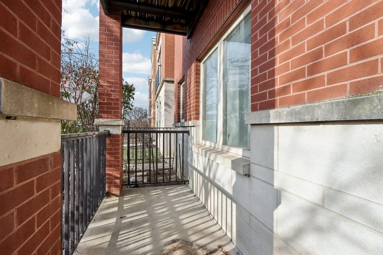1132 W 13th St #101 - Photo 6 of 21