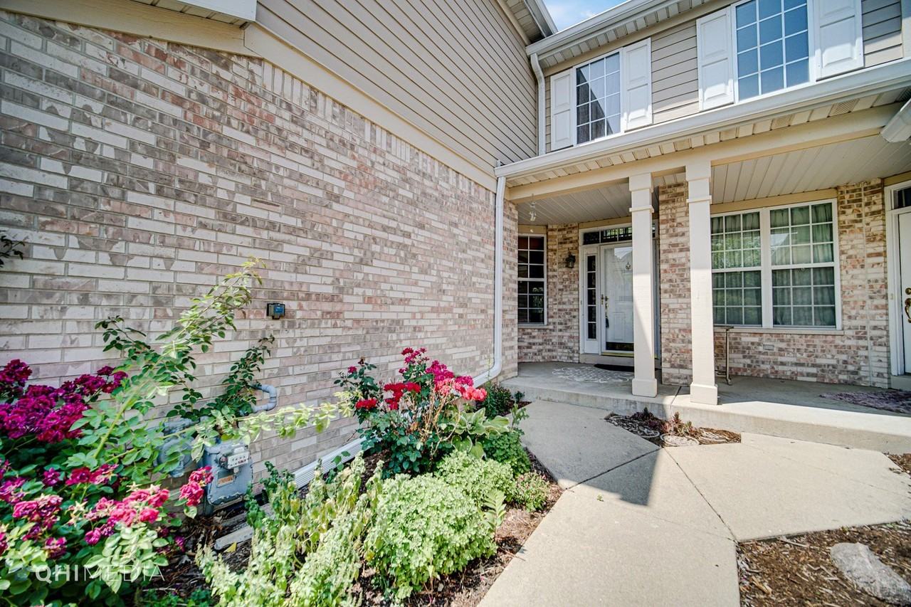 217 Wimbledon Pl - Photo 4 of 32
