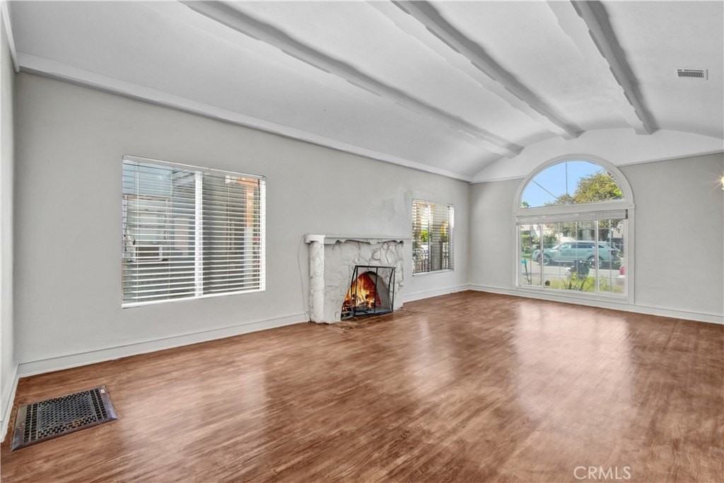 6114 Allston St - Photo 7 of 25