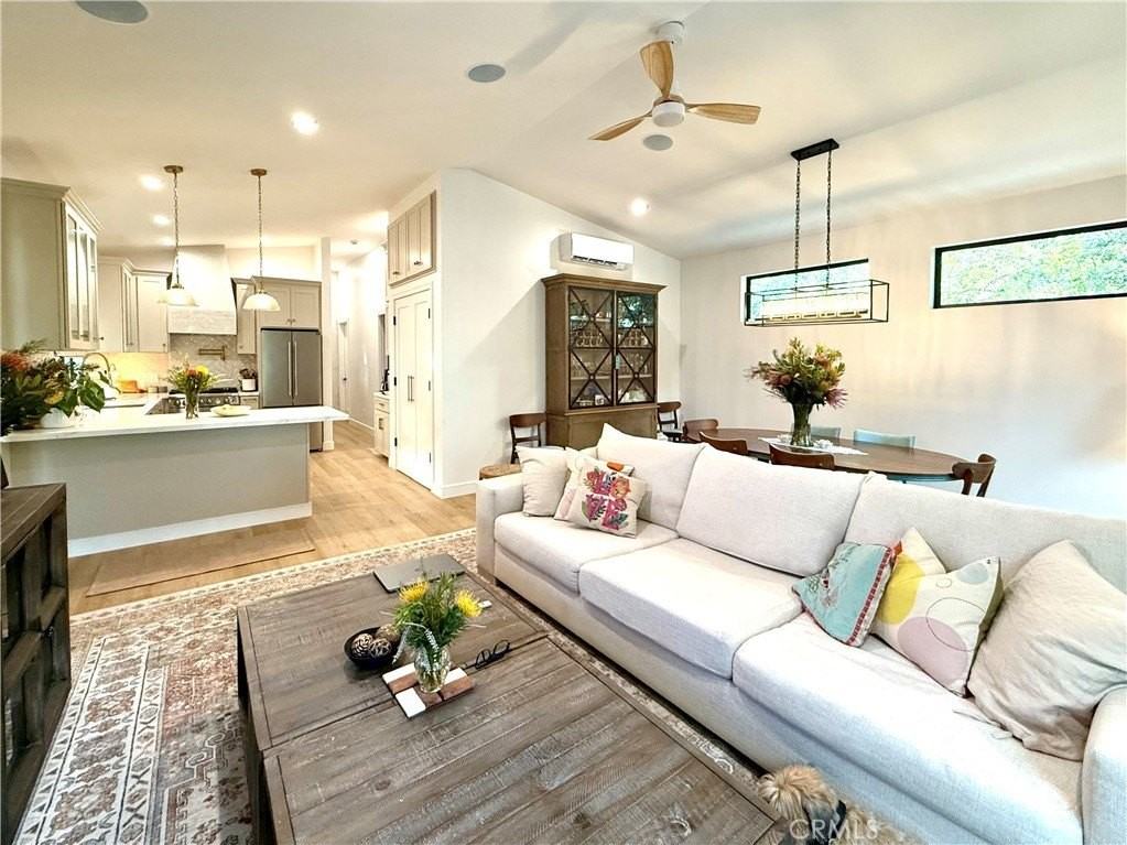 453 E Grandview Ave - Photo 6 of 26