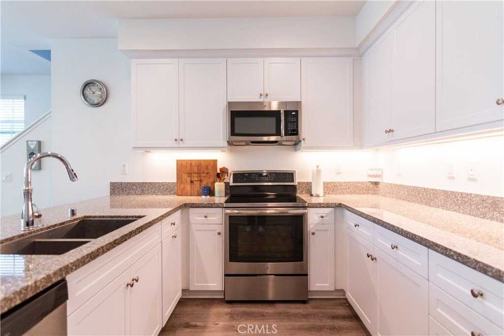 163 Pinkerton Ln - Photo 4 of 19