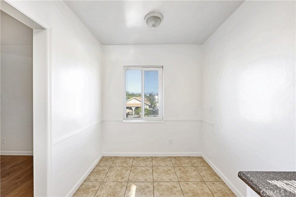 2770 Marengo St - Photo 6 of 9