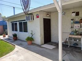 featured image of 10302 Mattock Ave