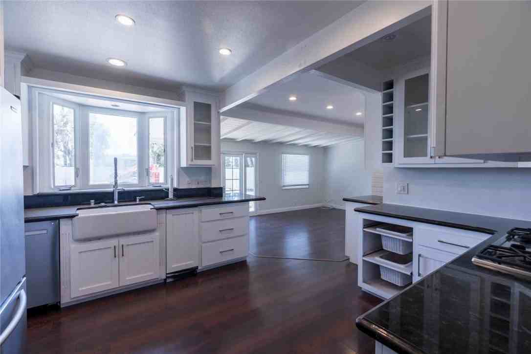 2157 Rural Ln - Photo 6 of 21