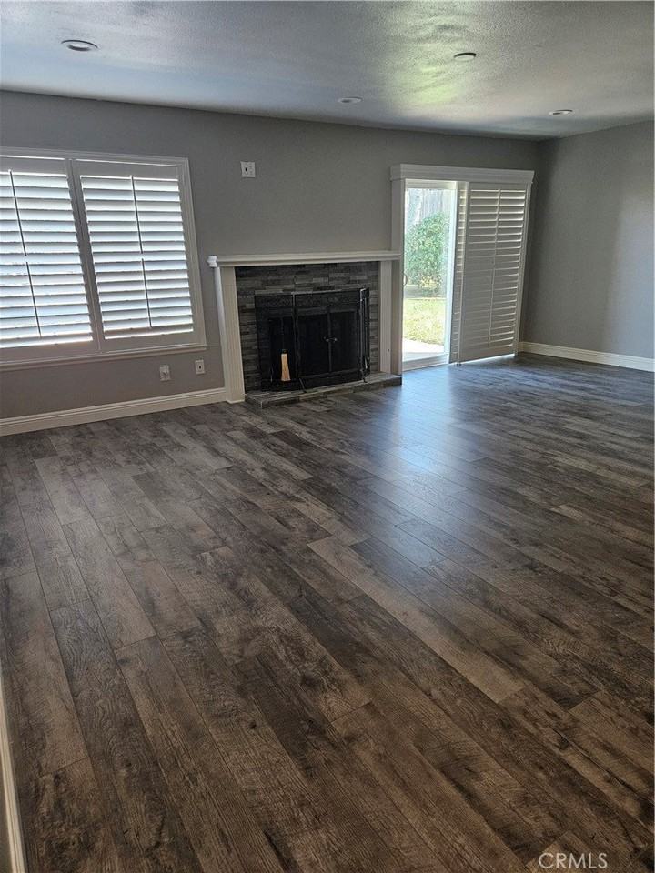 2085 Dove Ct - Photo 6 of 15