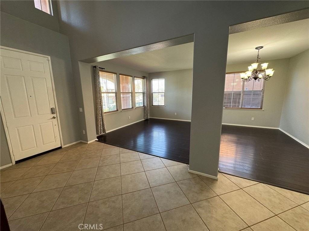 29166 Branwin St - Photo 4 of 32