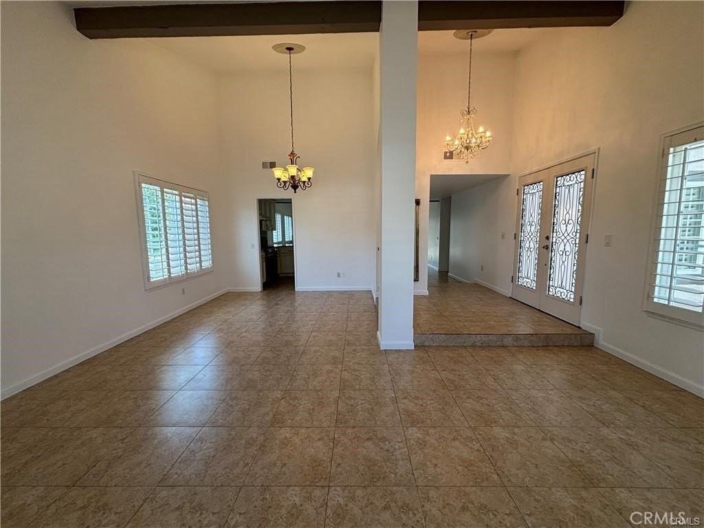 1567 Brookside Ave - Photo 4 of 16