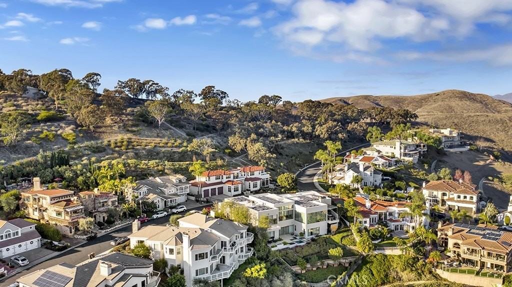 75 Marbella - Photo 7 of 50