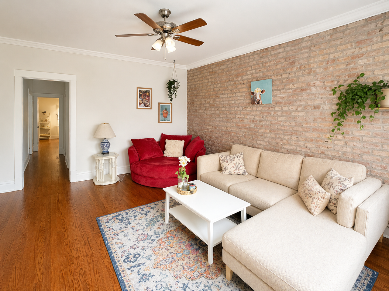 2467 N Clark St #2 - Photo 3 of 9