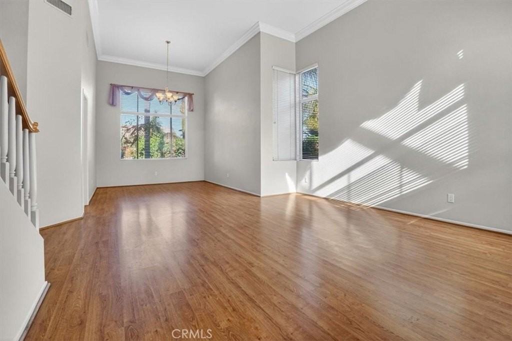 2620 Taylor Ave - Photo 4 of 45