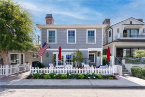 featured image of 216 Agate Ave #1-2