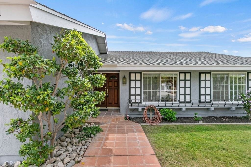 24031 Olivera Dr - Photo 5 of 28