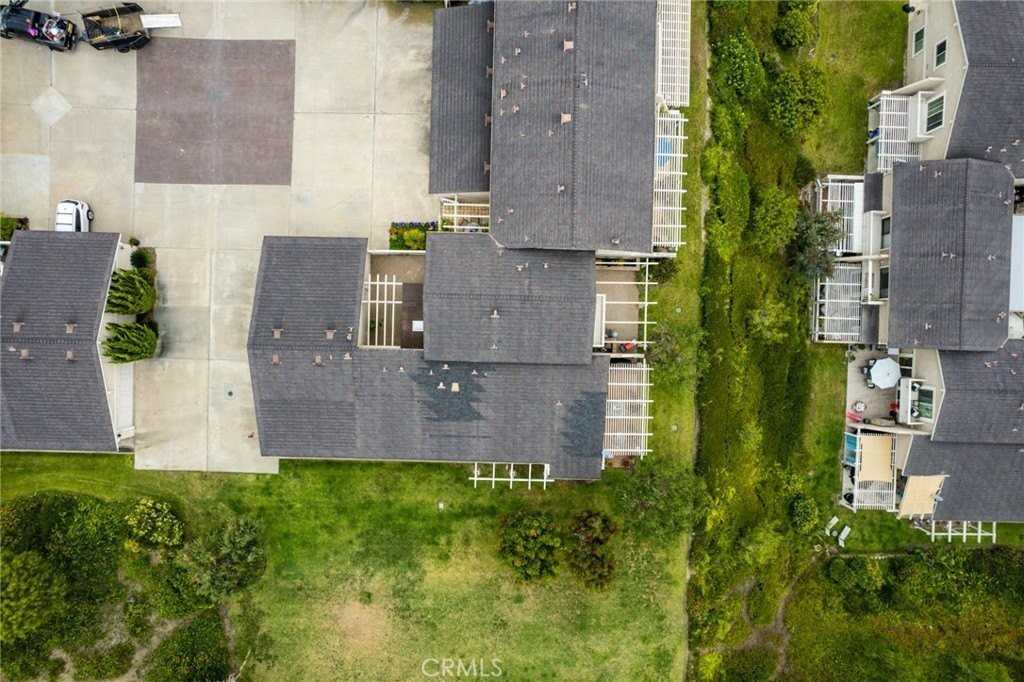 149 Calle Cuervo - Photo 3 of 35