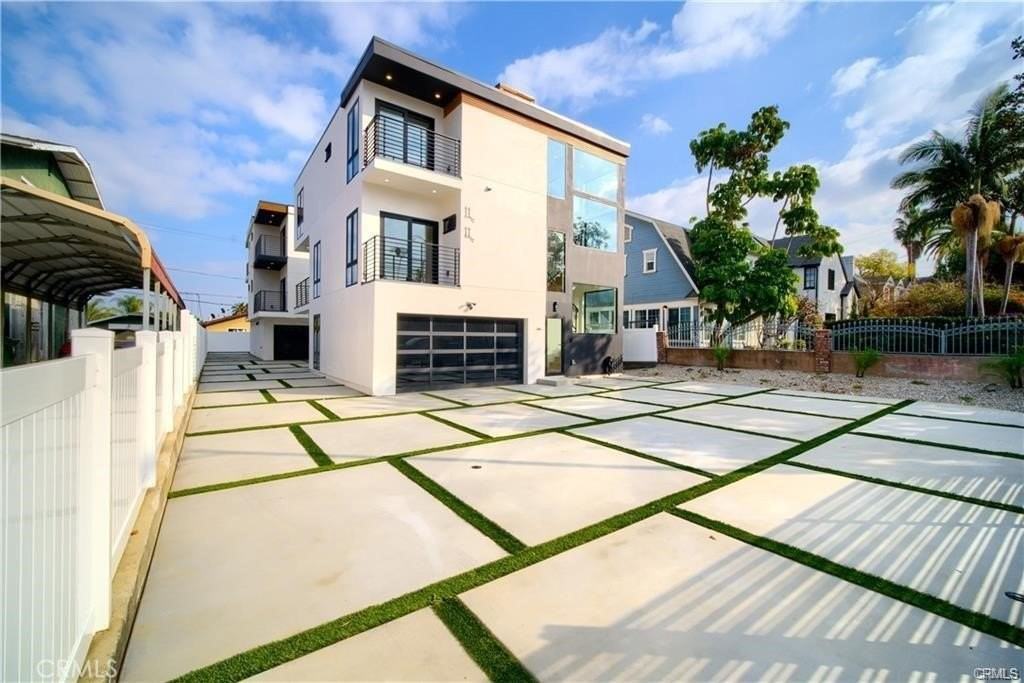 618 N Mariposa Ave #1-2 - Photo 3 of 18