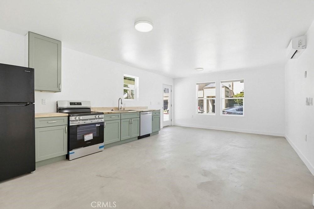 1017 Riverine Ave - Photo 6 of 20