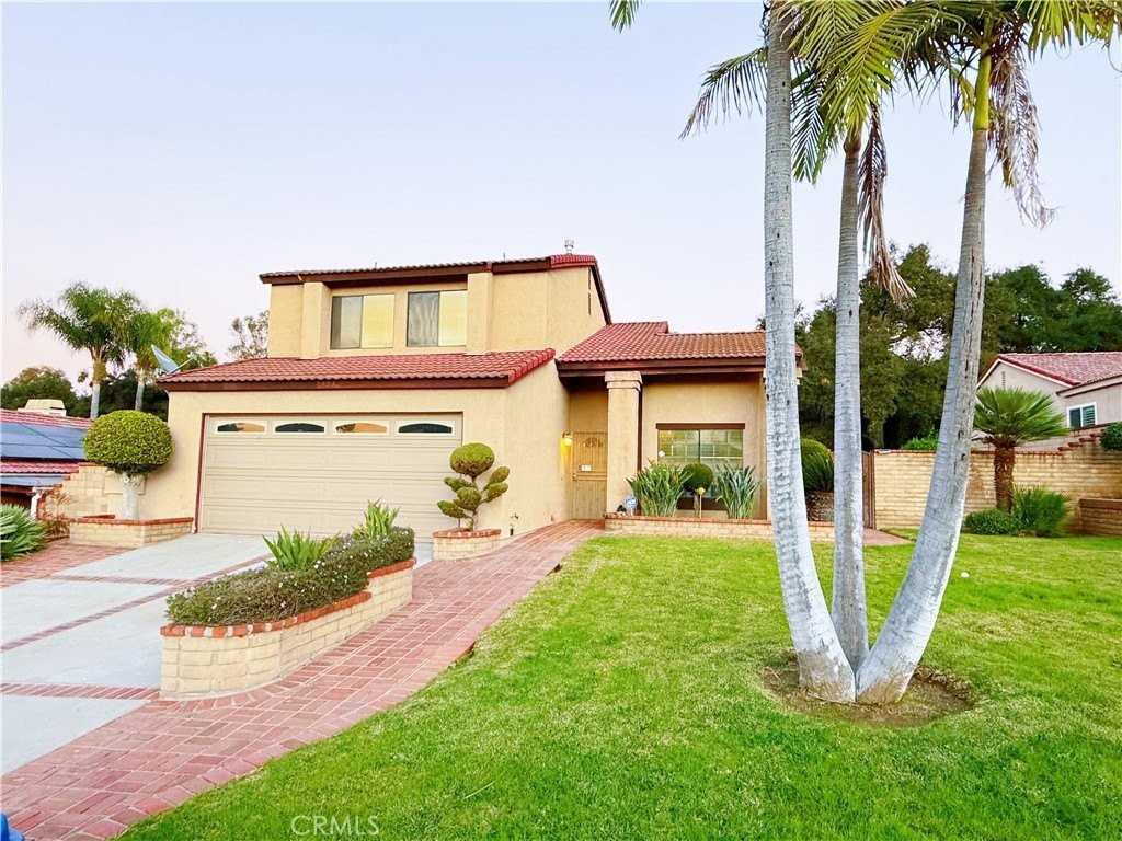 2454 Hillman Ln - Photo 2 of 22