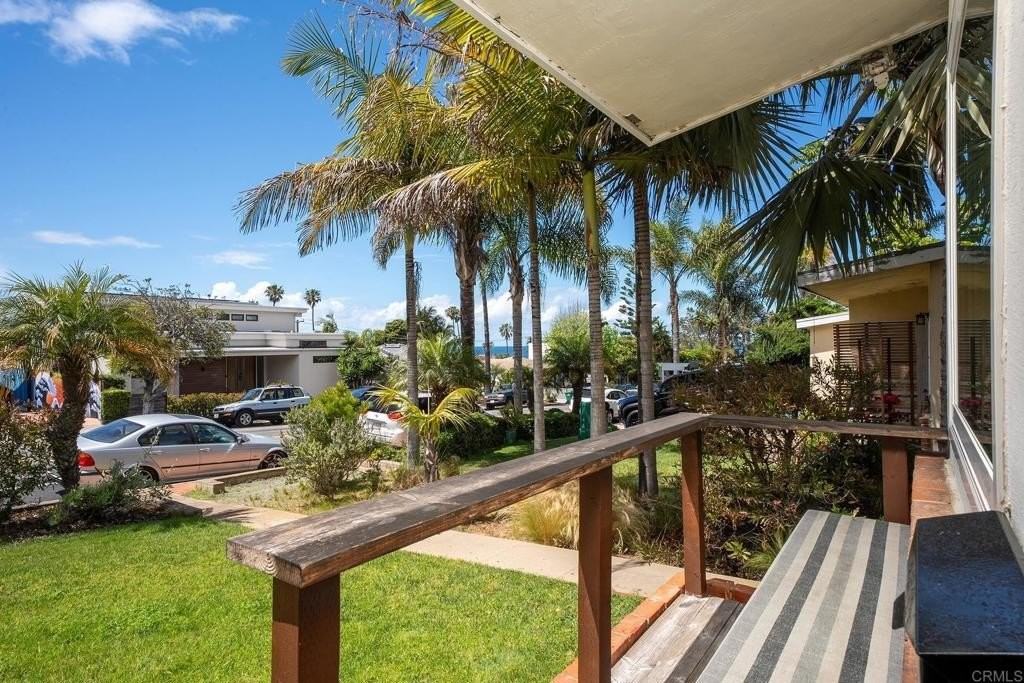 4552 Point Loma Ave - Photo 7 of 18