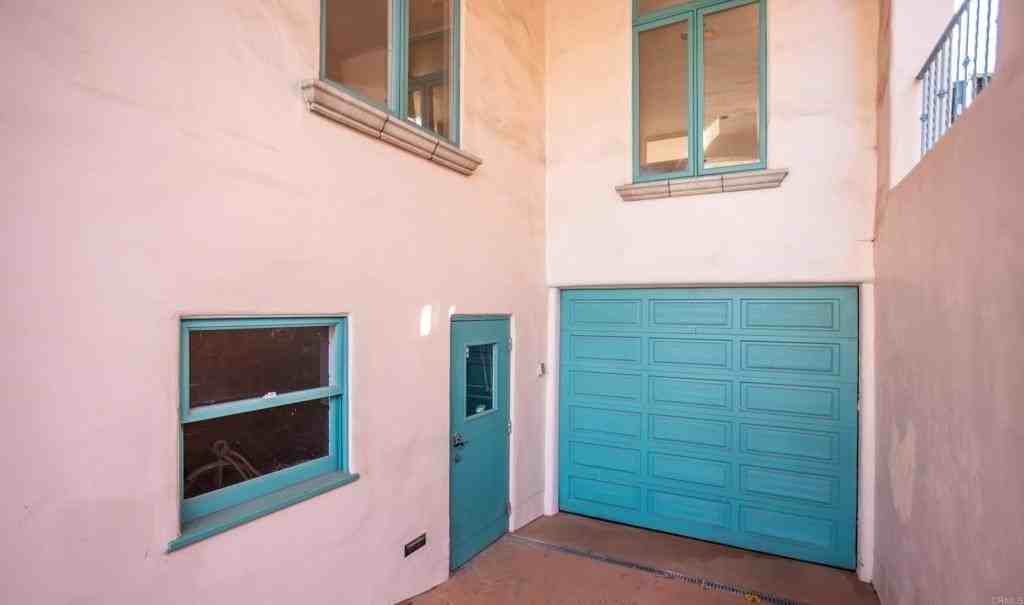 1612 Cajon Pl - Photo 7 of 50