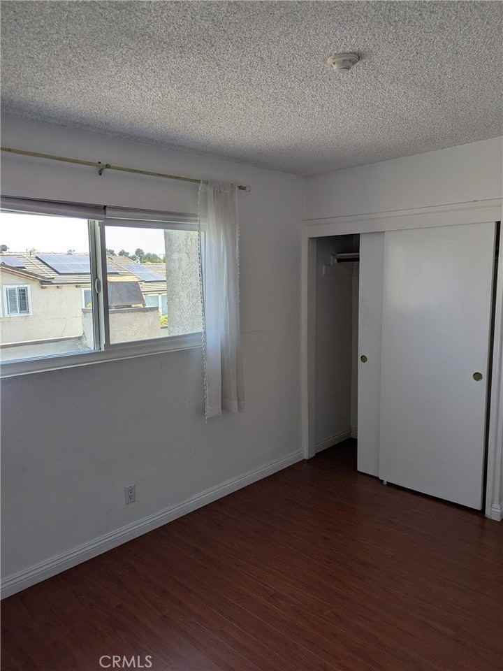 2105 Mathews Ave #10 - Photo 7 of 17