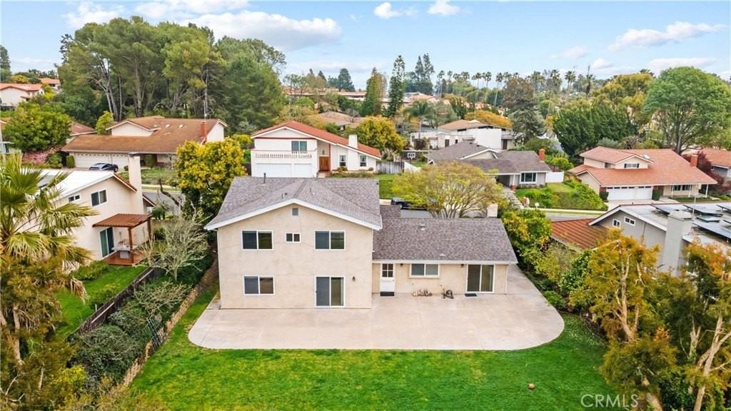 28605 Quailhill Dr - Photo 4 of 37