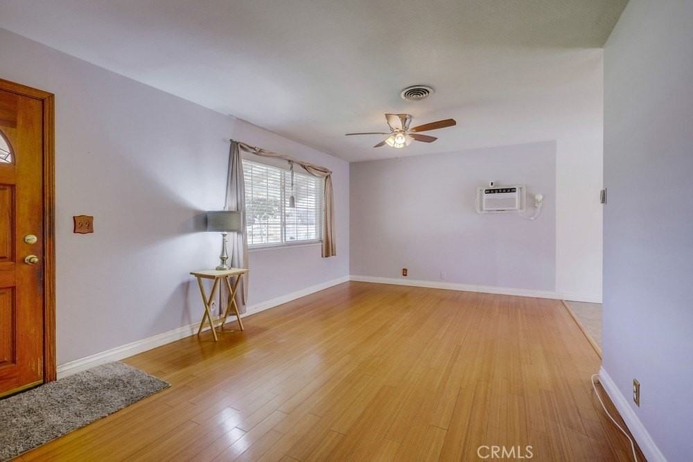 10321 Courtright Rd - Photo 7 of 40