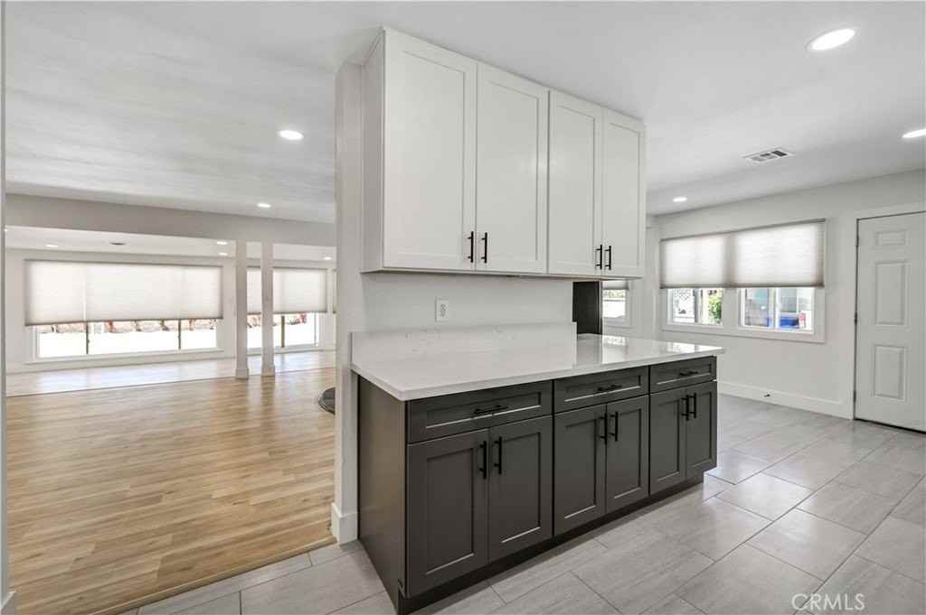 3948 San Marcos Ave - Photo 3 of 13