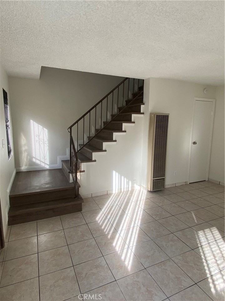 1518 Norman Pl - Photo 2 of 12