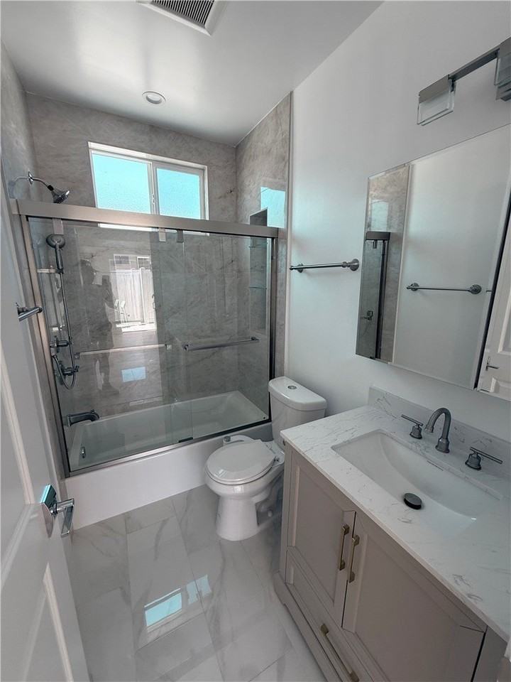 4151 W 172nd St - Photo 4 of 12