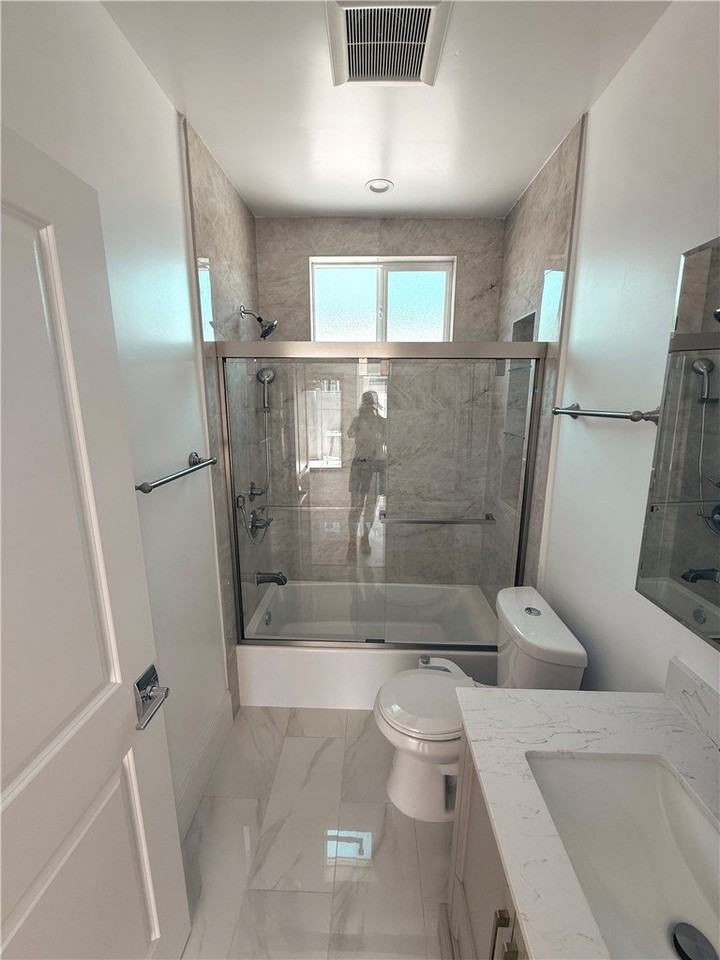 4151 W 172nd St - Photo 5 of 12