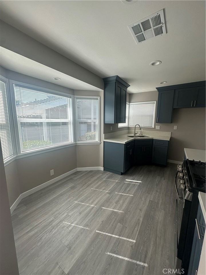 16326 S Denker Ave - Photo 6 of 21