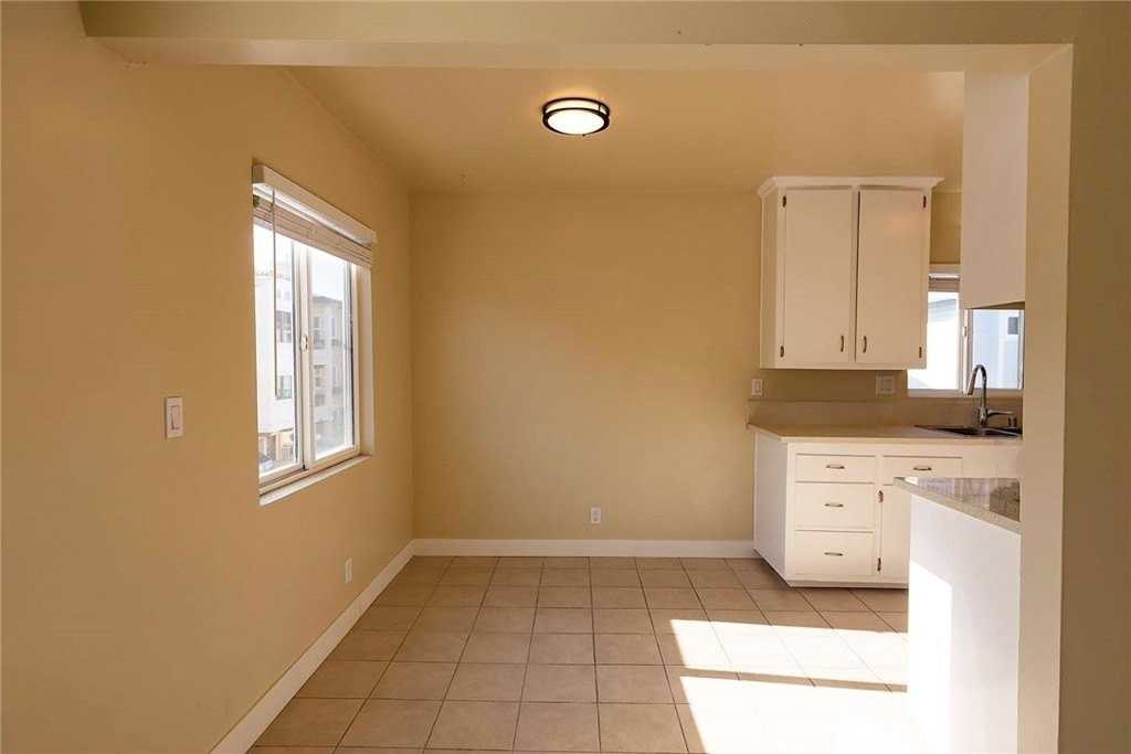 607 Loma Dr - Photo 6 of 25