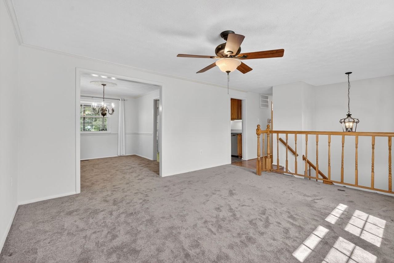 2806 Logway Rd #1 - Photo 4 of 33