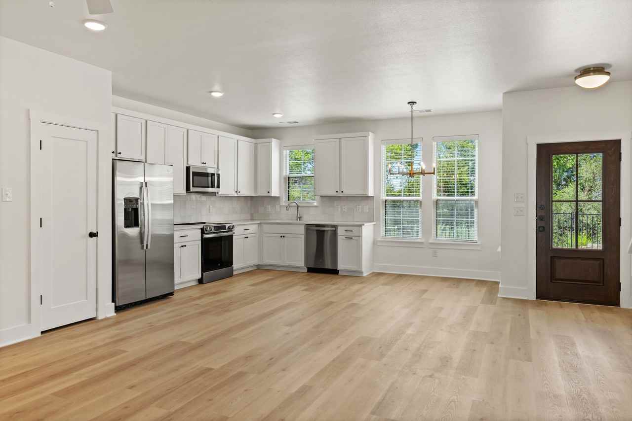 516 Mercado St #516 - Photo 4 of 29