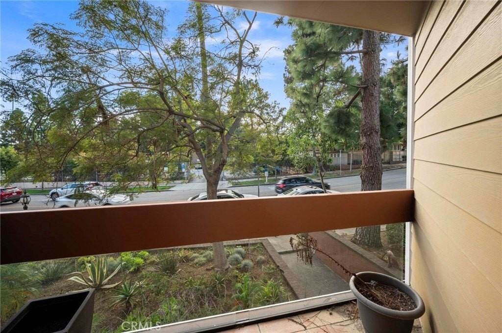 750 S Bundy Dr #108 - Photo 4 of 27