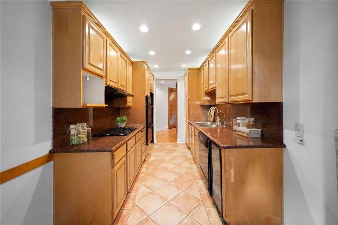 750 S Bundy Dr #108 - Photo 5 of 27