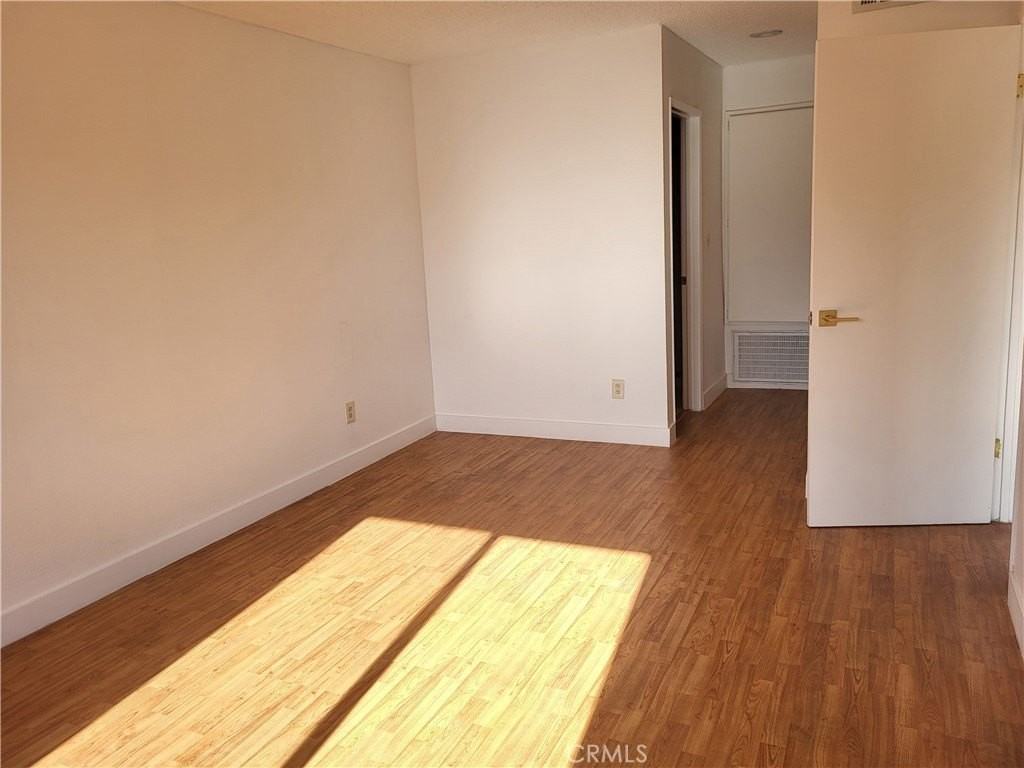 18530 Hatteras St #333 - Photo 5 of 12