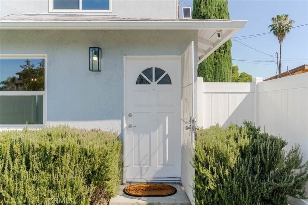 15245 Valleyheart Dr #1 - Photo 4 of 27