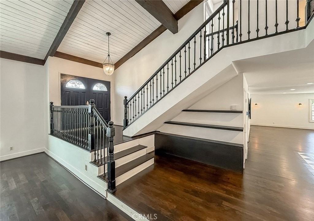 3301 Blue Ridge Ct - Photo 7 of 50